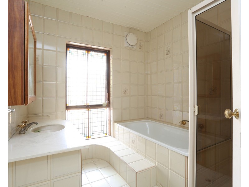 20 Adelaide Road, Gawler South SA 5118