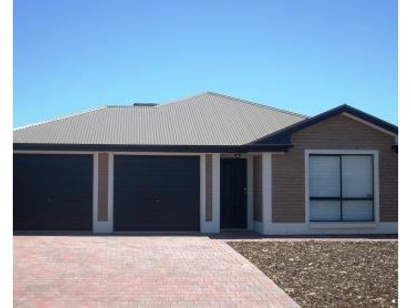10 Lakeside Drive, Andrews Farm SA 5114