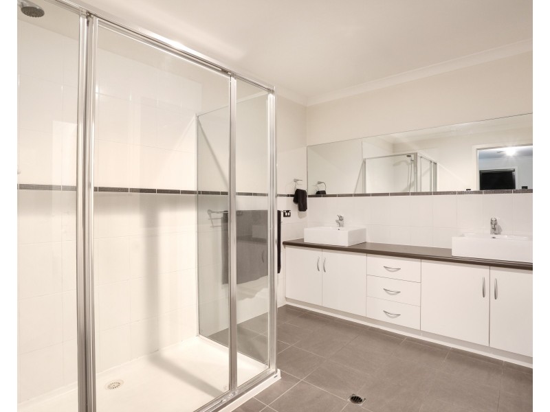 4 Empress Court, Mawson Lakes SA 5095