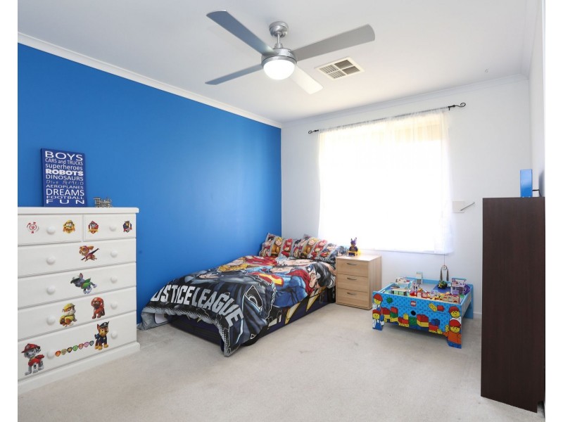 26 Eton Drive, Andrews Farm SA 5114