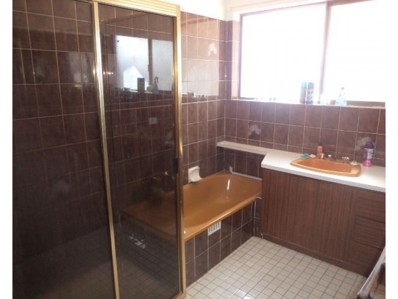 27 Alabar Crescent, Globe Derby Park SA 5110