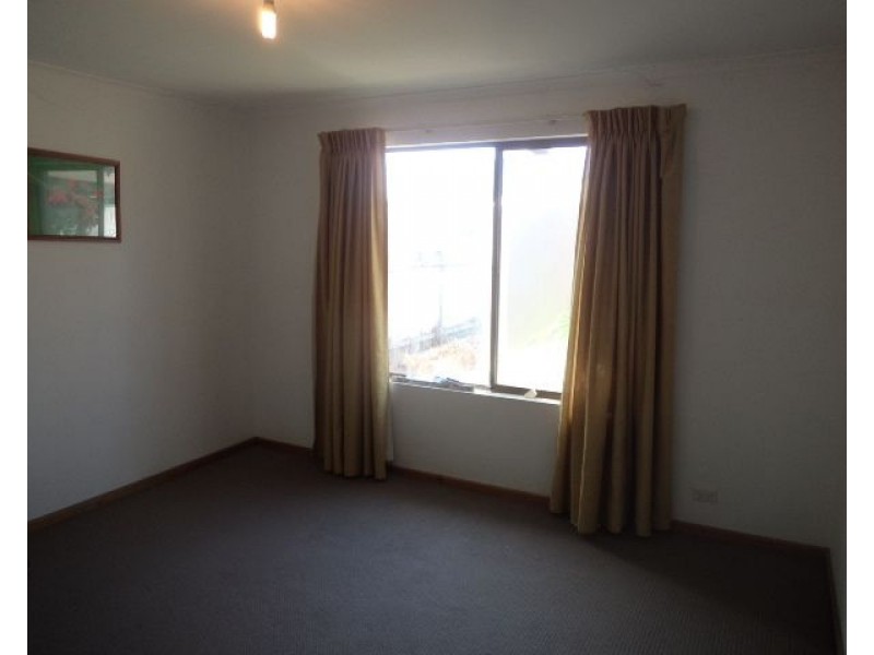 27 Alabar Crescent, Globe Derby Park SA 5110