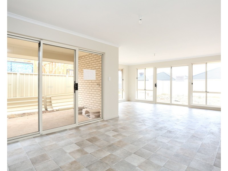 9 Chelsea Court, Munno Para West SA 5115