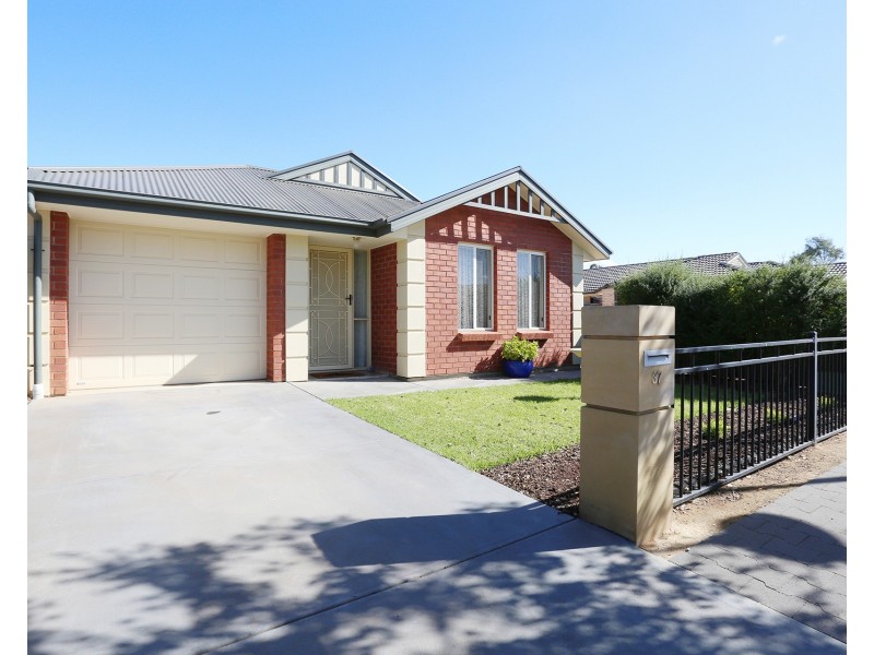 37 Semillon Crescent, Andrews Farm SA 5114