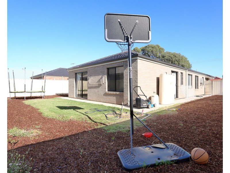 34 Olive Grove, Munno Para West SA 5115