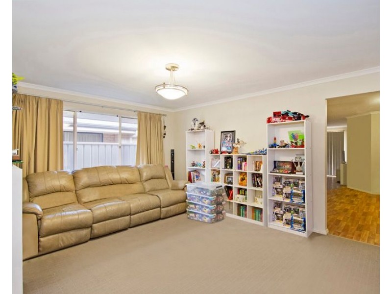 4 Tomnicstas Street, Munno Para West SA 5115