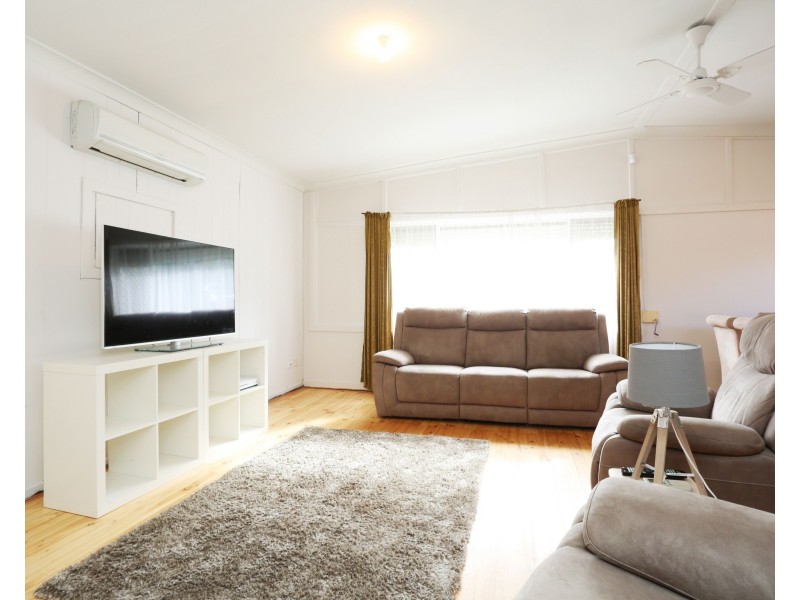 6 Wallace Road, Elizabeth Vale SA 5112