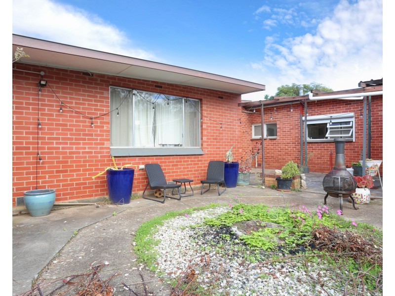 6 Wallace Road, Elizabeth Vale SA 5112