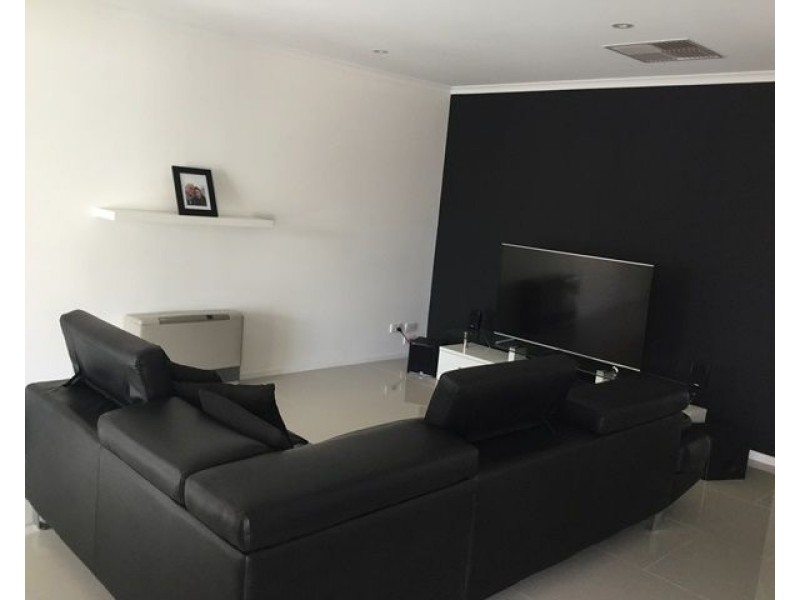 24 Oxford Terrace, Blakeview SA 5114