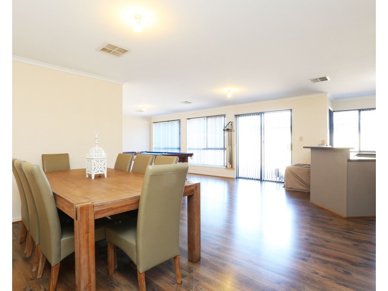 151 President Avenue, Andrews Farm SA 5114