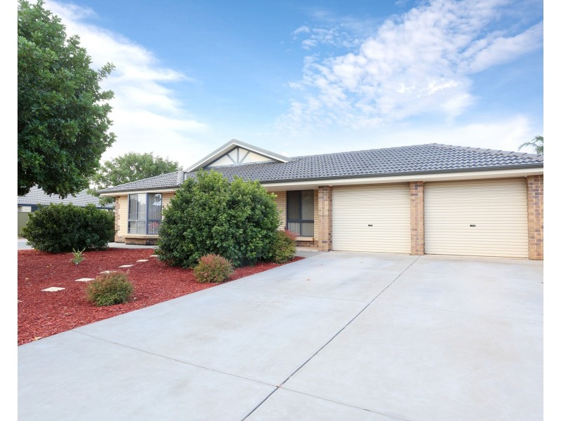 151 President Avenue, Andrews Farm SA 5114