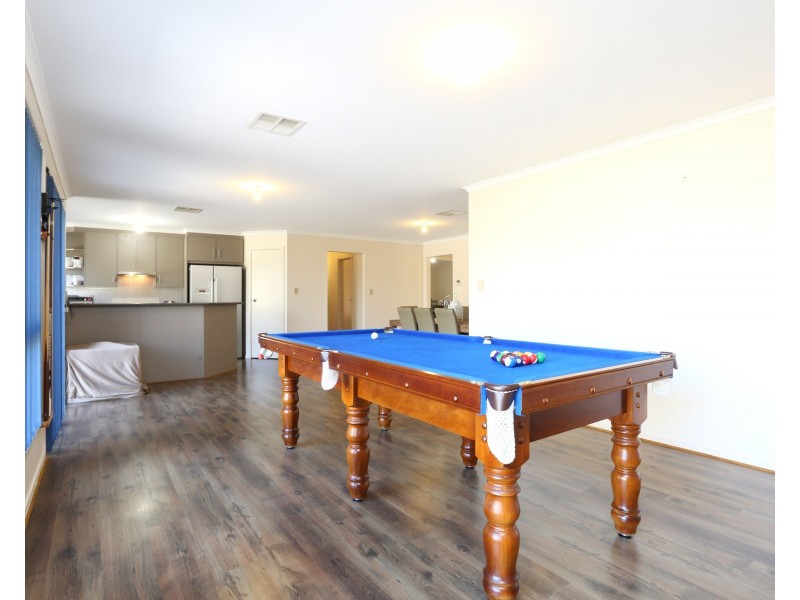 151 President Avenue, Andrews Farm SA 5114