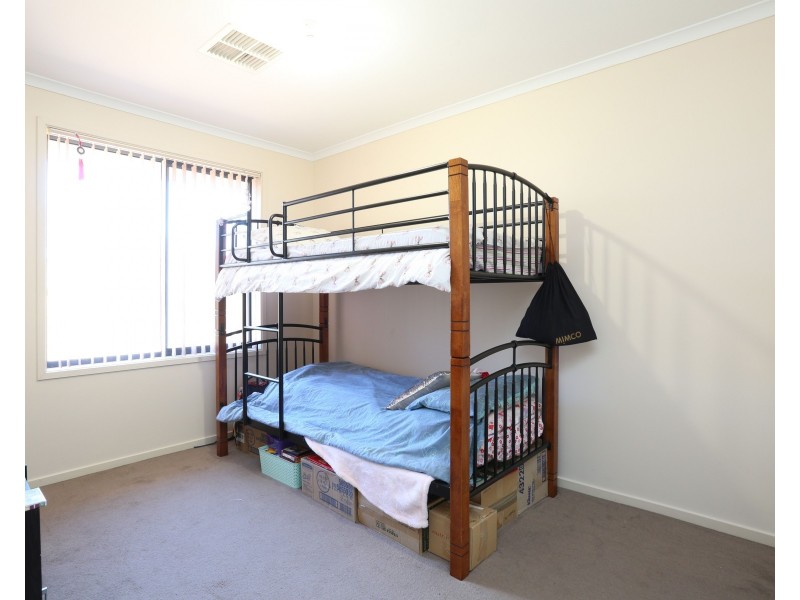 151 President Avenue, Andrews Farm SA 5114