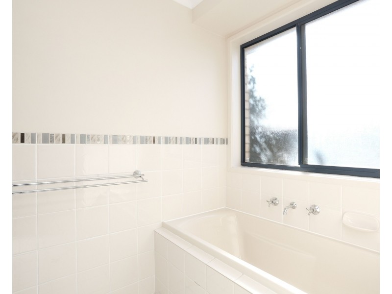 151 President Avenue, Andrews Farm SA 5114