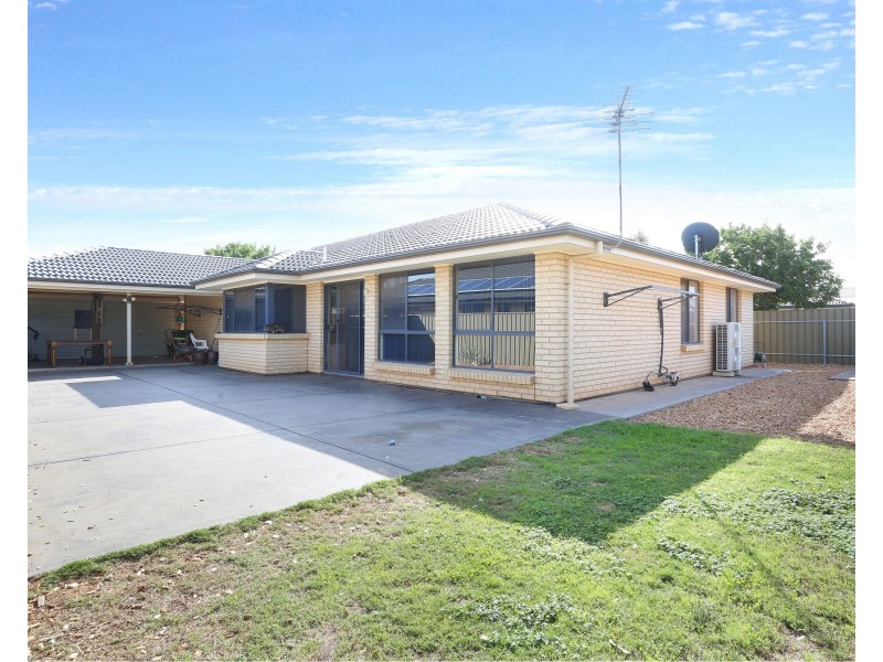 151 President Avenue, Andrews Farm SA 5114