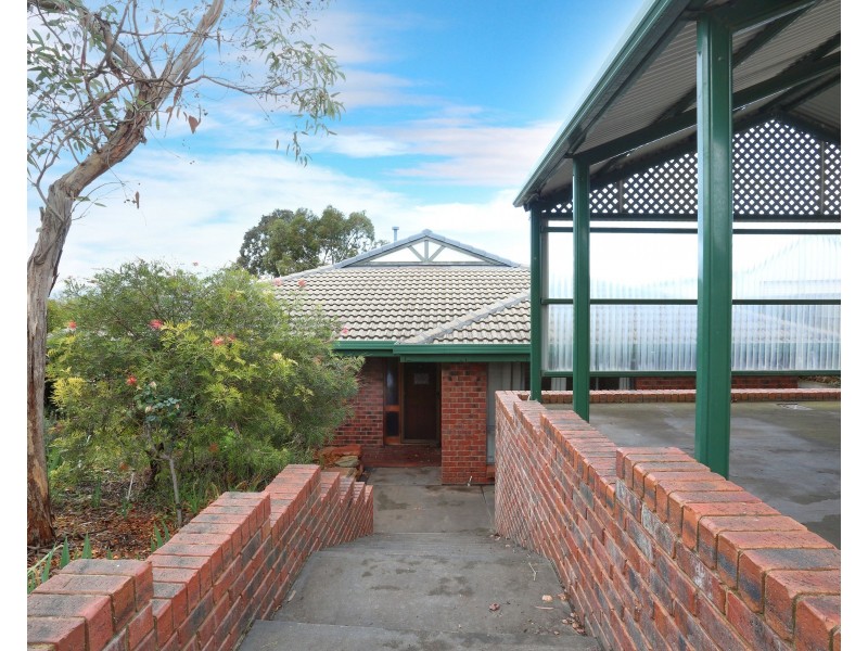 5 Pecos Court, Wynn Vale SA 5127