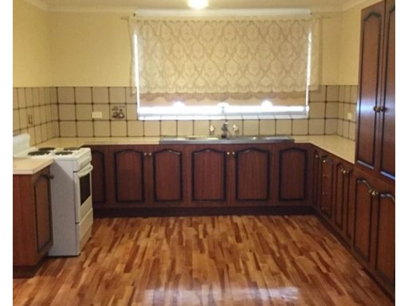 8b Kirk Street, Smithfield SA 5114