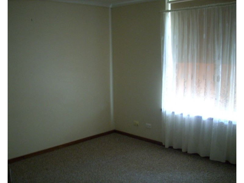 8b Kirk Street, Smithfield SA 5114