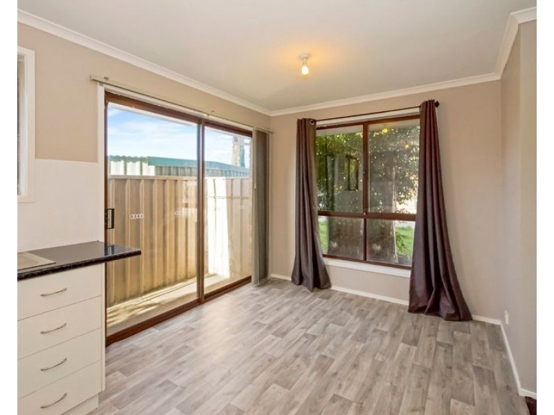 12 Sterling Court, Smithfield SA 5114