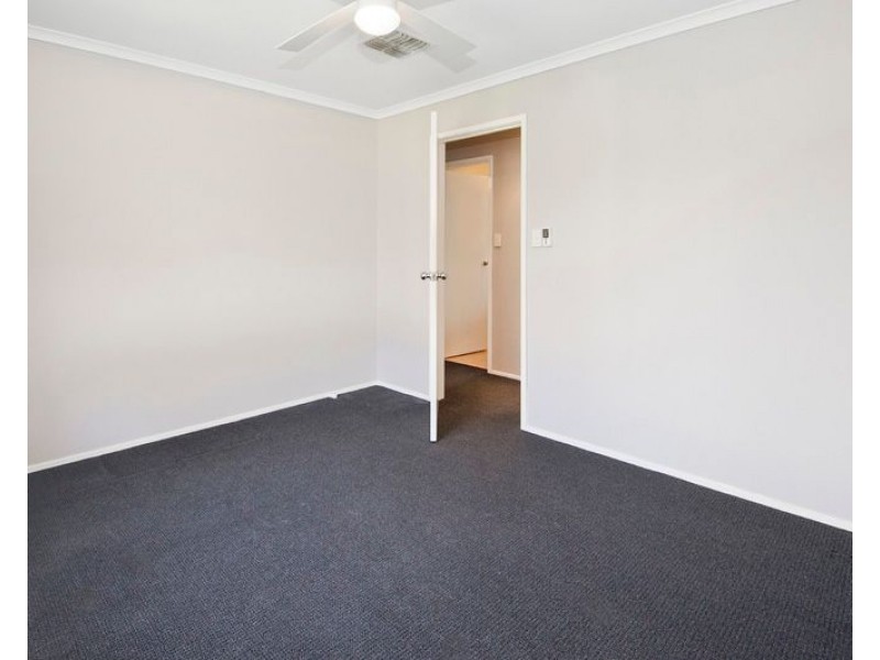 12 Sterling Court, Smithfield SA 5114