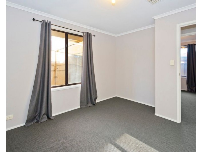 12 Sterling Court, Smithfield SA 5114