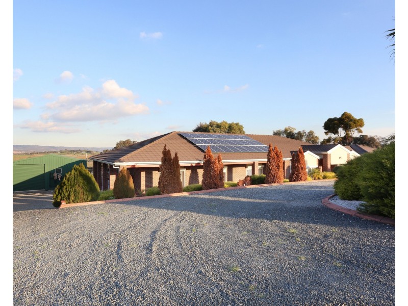 212 Williams Road, Gould Creek SA 5114