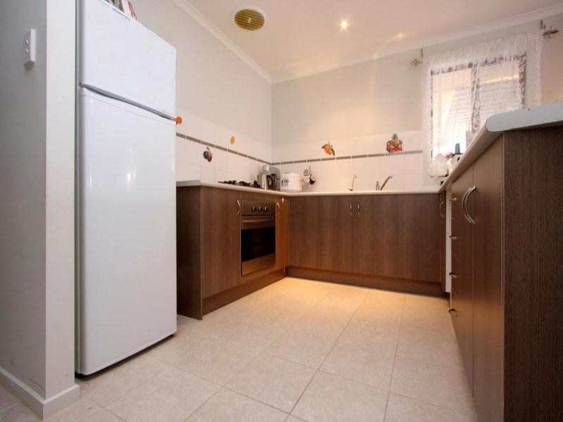 98 Lakeside Drive, Andrews Farm SA 5114