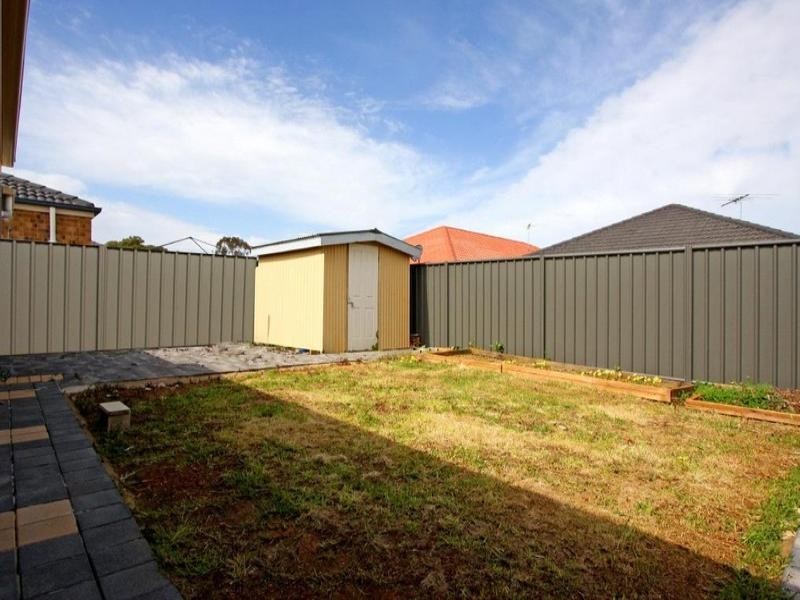 98 Lakeside Drive, Andrews Farm SA 5114