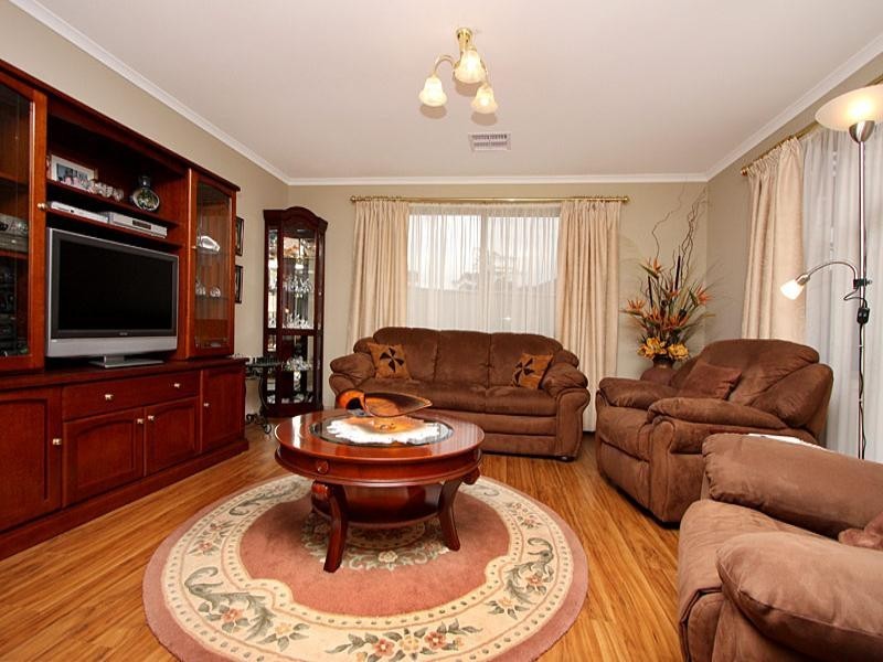 7 Navigator Parade, Smithfield SA 5114