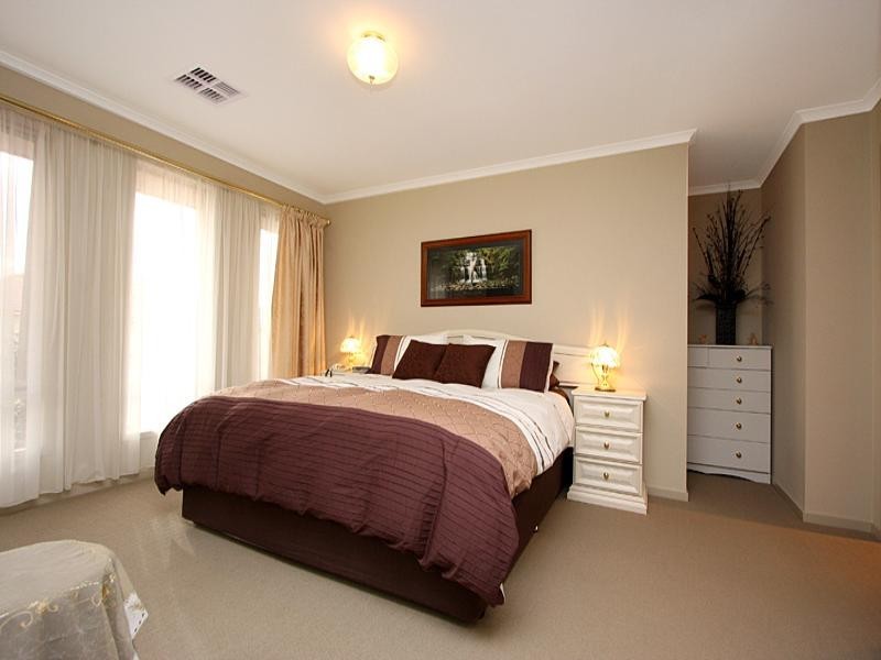 7 Navigator Parade, Smithfield SA 5114