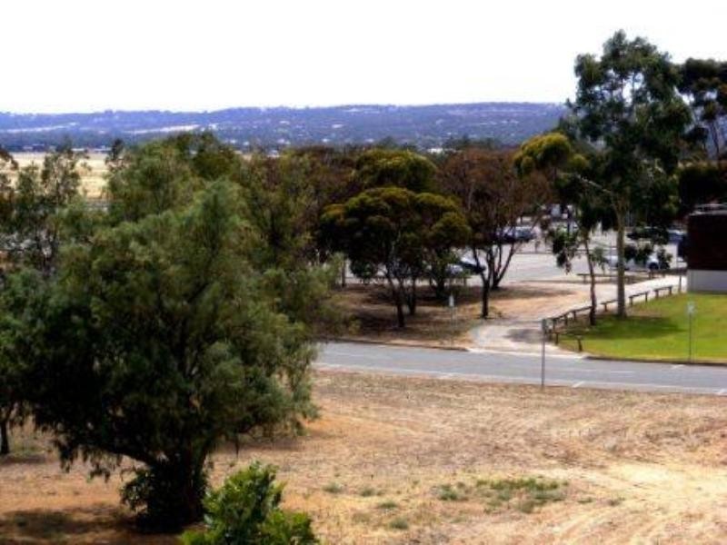 Aprt 6, 29 Main Street, Mawson Lakes SA 5095