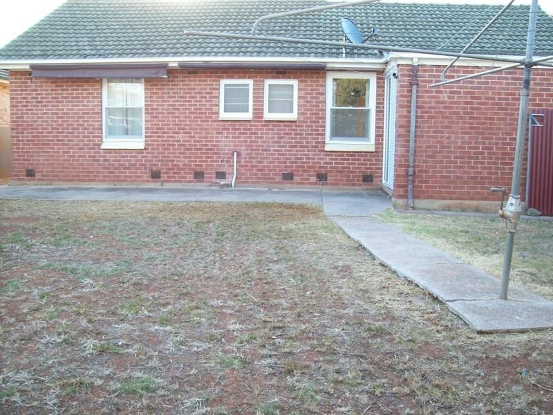 24 Counter Road, Elizabeth Downs SA 5113