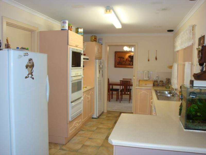 4 Tarana Court, Hillbank SA 5112