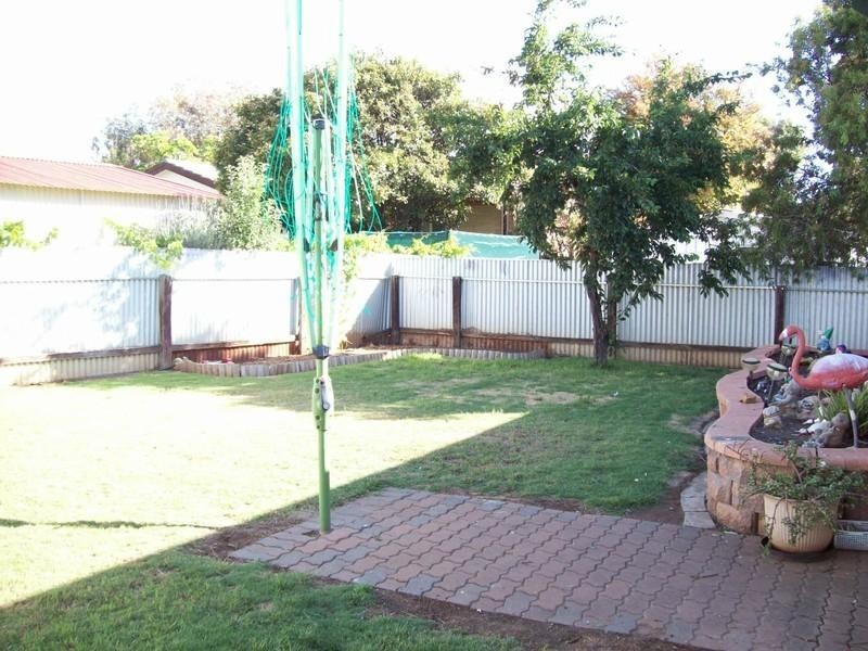 10 Noora Crescent, Munno Para SA 5115