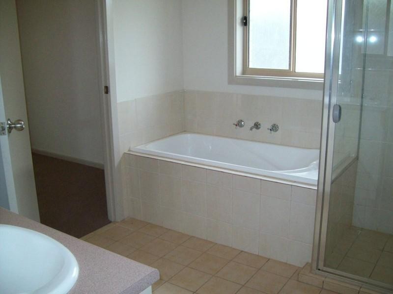 21 Hamra Drive, Smithfield SA 5114