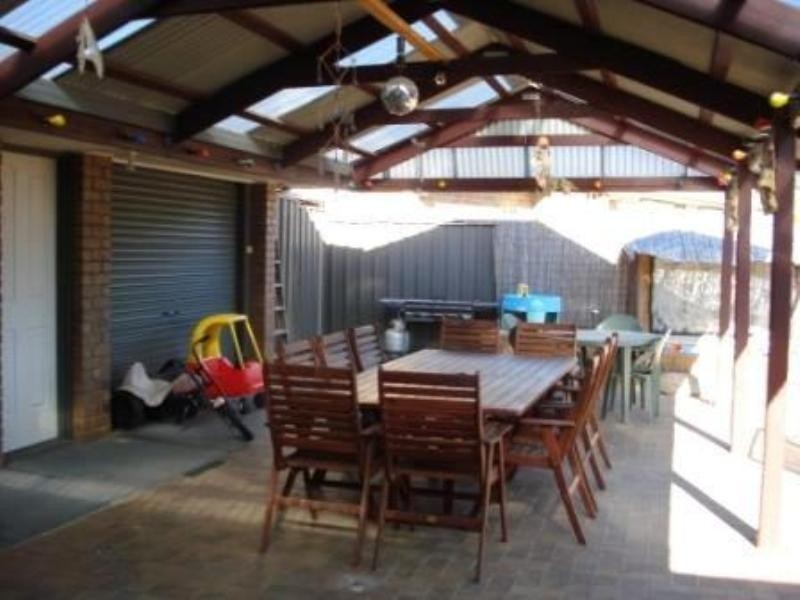 6 Hobart Court, Salisbury Heights SA 5109