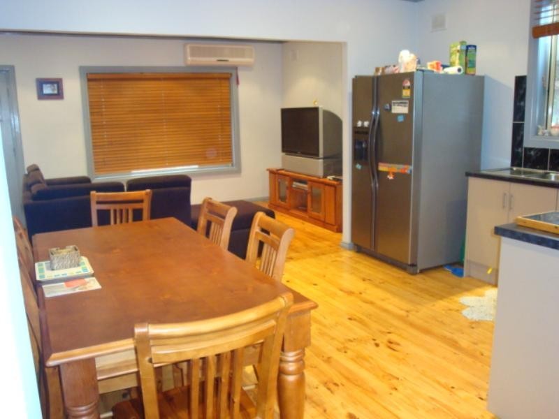 12 Clapton Street, Elizabeth Vale SA 5112