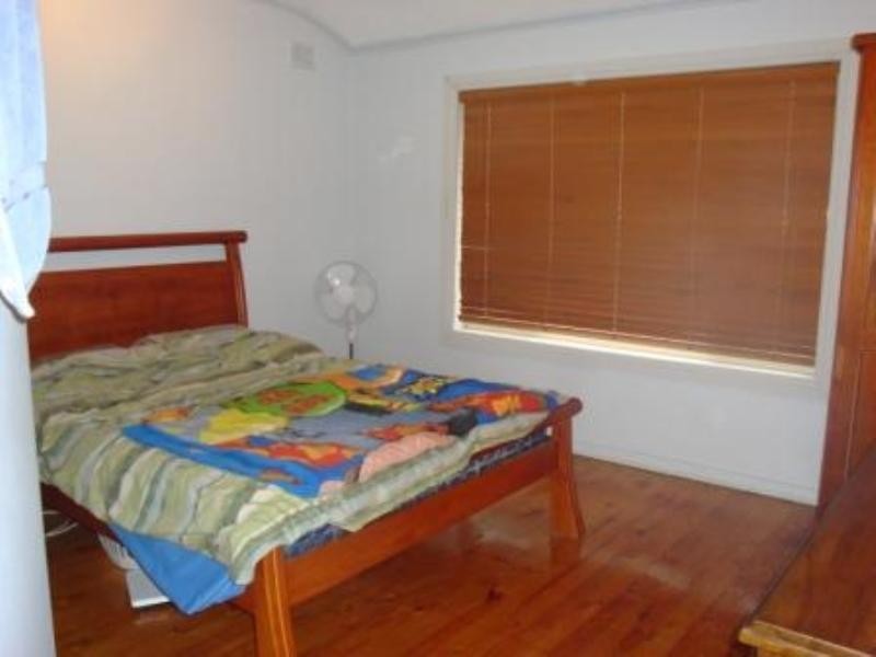 12 Clapton Street, Elizabeth Vale SA 5112