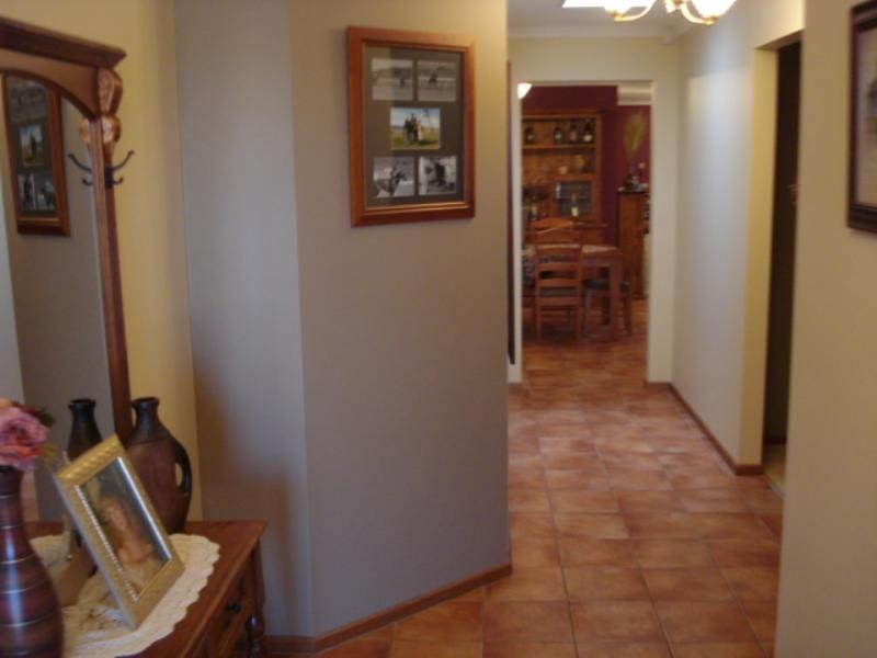 35 Gleeson Grove, Evanston Park SA 5116