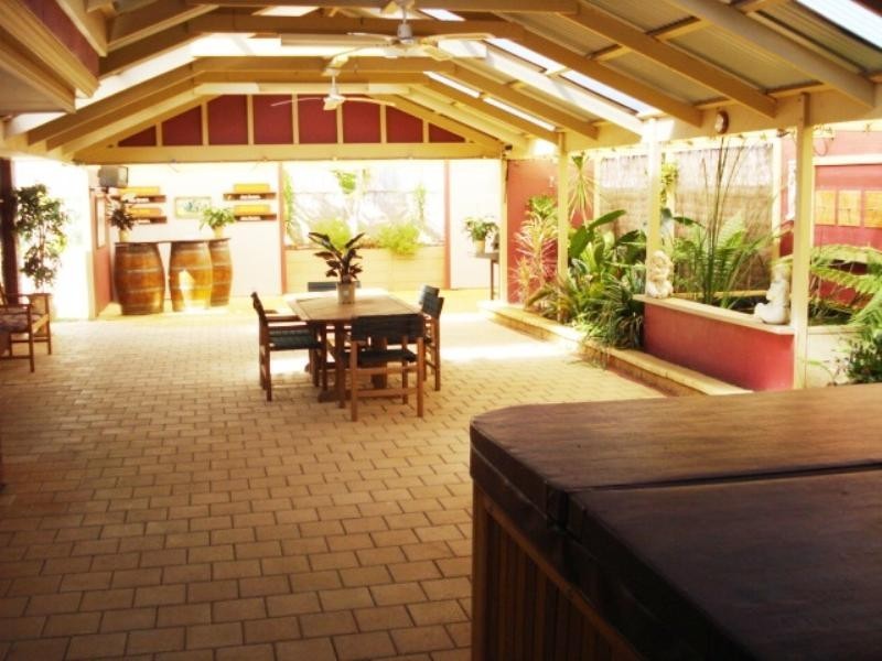 35 Gleeson Grove, Evanston Park SA 5116