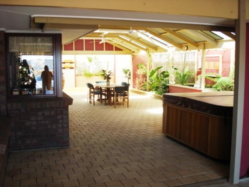 35 Gleeson Grove, Evanston Park SA 5116