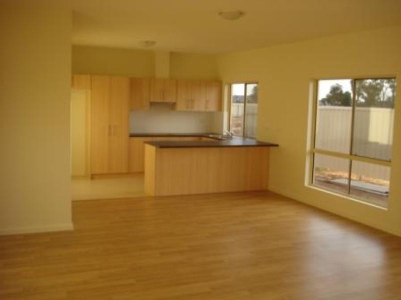 24 Tasos Drive, Munno Para West SA 5115