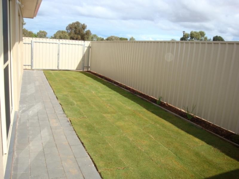 24 Tasos Drive, Munno Para West SA 5115