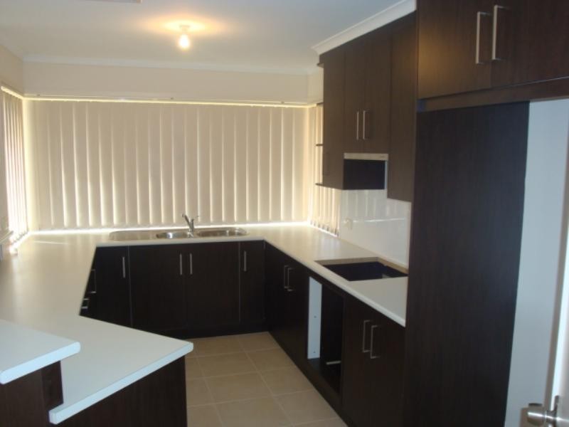 150 President Avenue, Andrews Farm SA 5114