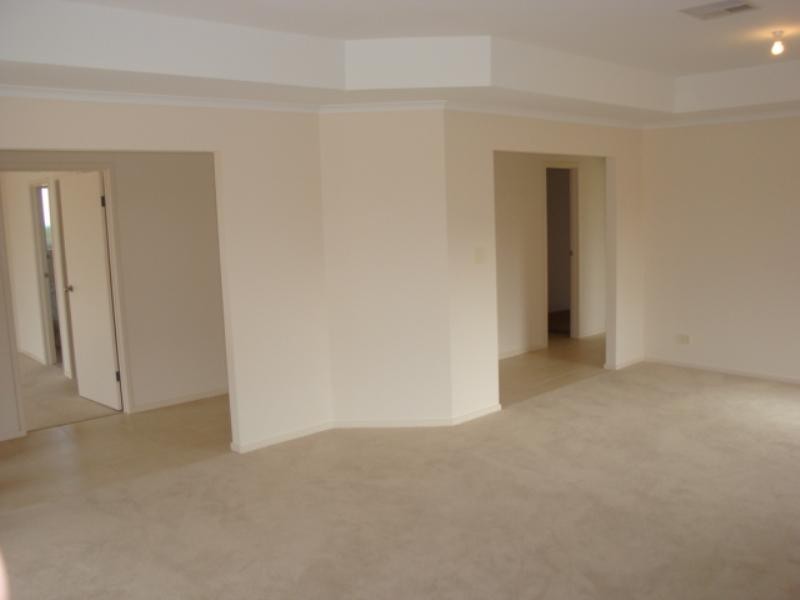 150 President Avenue, Andrews Farm SA 5114