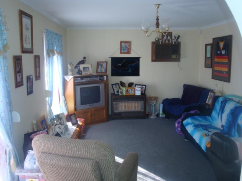 22 Commodore Parade, Andrews Farm SA 5114