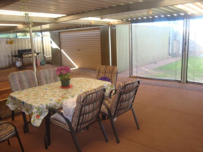 22 Commodore Parade, Andrews Farm SA 5114