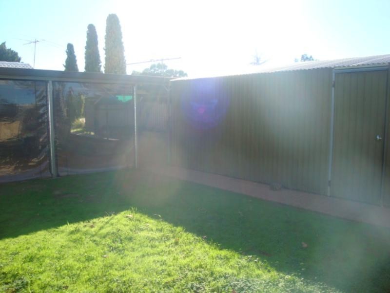 22 Commodore Parade, Andrews Farm SA 5114