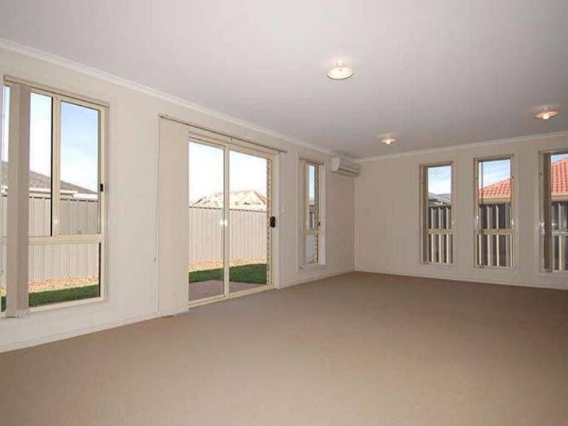 43 Lakeside Drive, Andrews Farm SA 5114