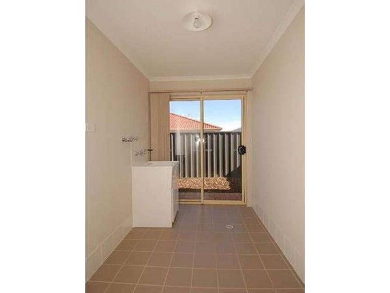 43 Lakeside Drive, Andrews Farm SA 5114